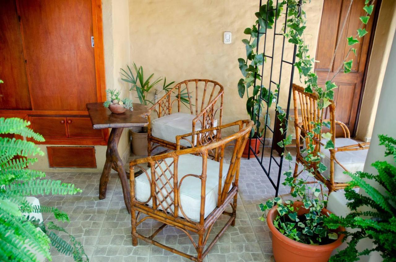 La Montana Bed & Breakfast Cafayate Exterior photo